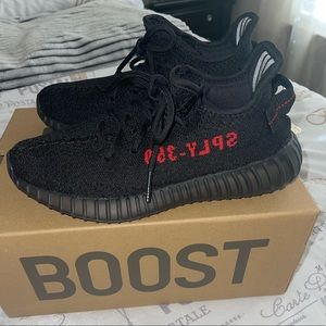 Yeezy Boost 350 V2